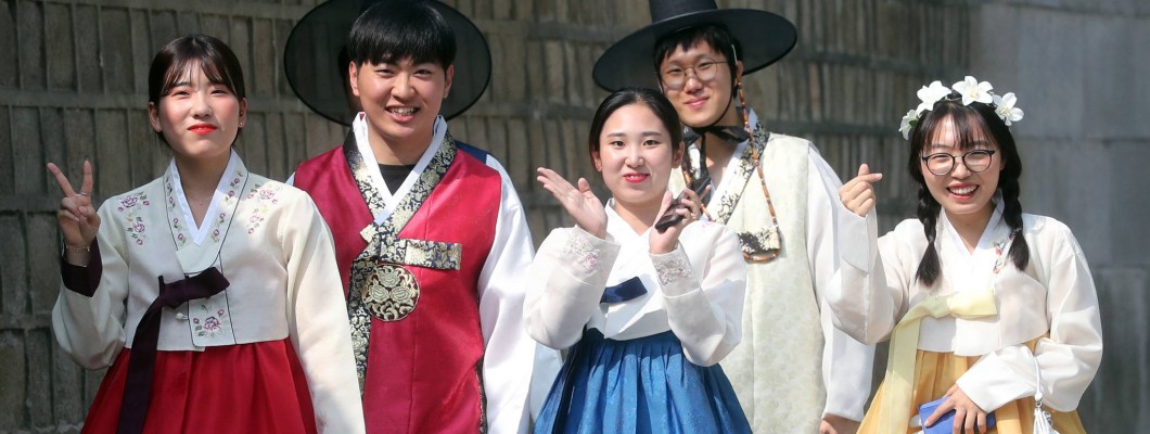 Hanbok: Zamanda Yolculuk Yapan Geleneksel Kore Kıyafeti